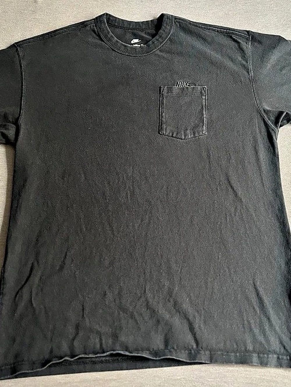Nike Pocket Tee Loose Fit Black Sz M "The Nike Tee"